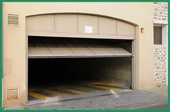 Quality Garage Door Service Swampscott, MA 781-361-9030 - hom-cont-gr-22m