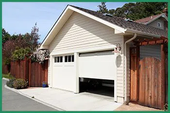 Quality Garage Door Service Swampscott, MA 781-361-9030 - resi-cont-gr-22m